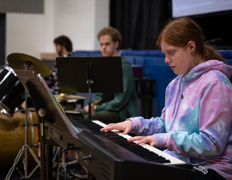 Worship student band
